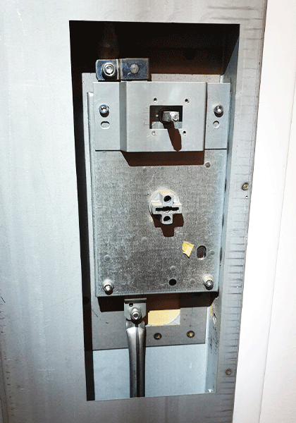 deframultiservice.serraturaaperta